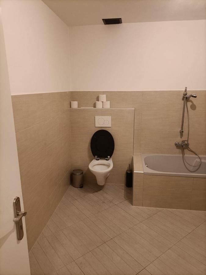 Krefeld House - 20 Min To Dus Airport & Messe Apartment Exterior photo
